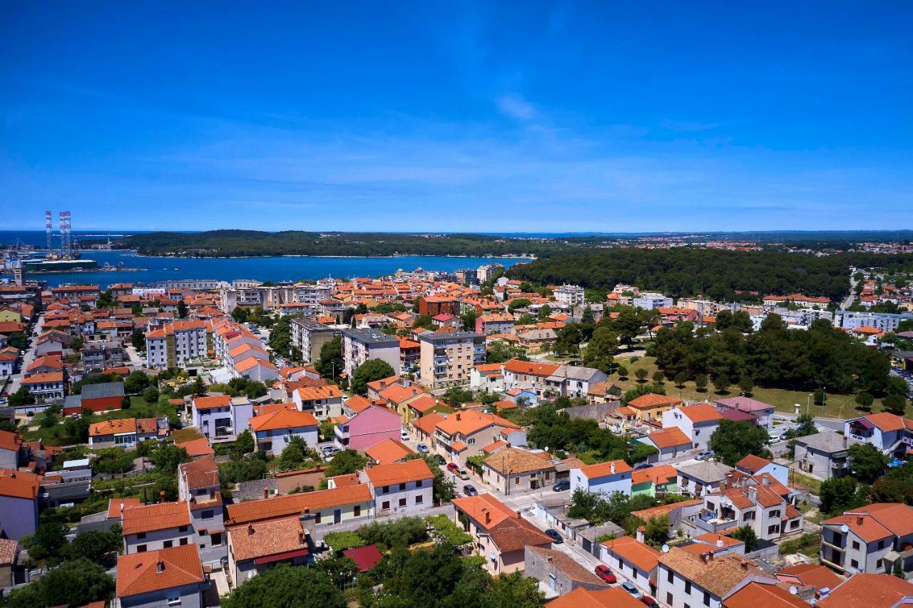 Apartment Olivix Pula Exterior foto